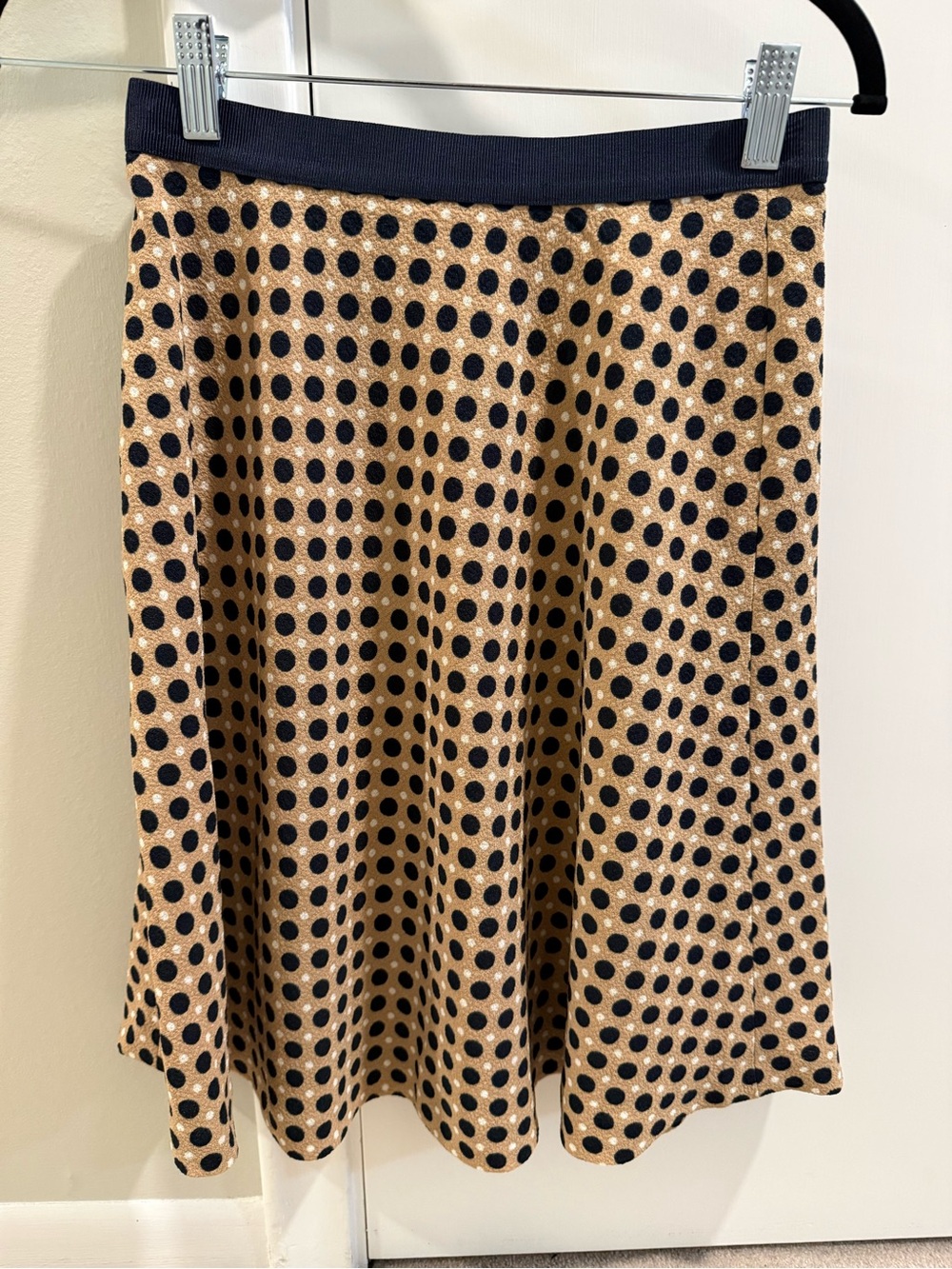 NWT Ann Taylor Tan and Navy Polka Dot A-Line Skirt with Black Waistband - Picture 2 of 5